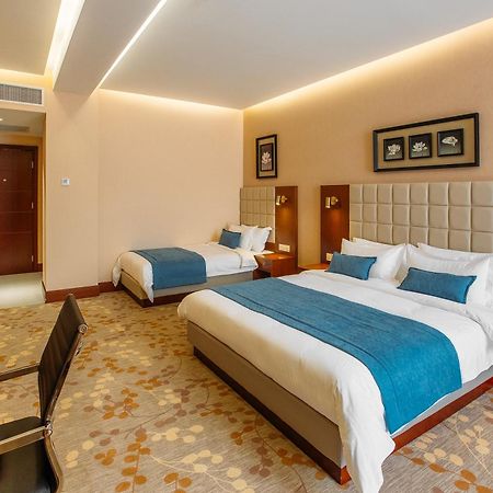 Horizont Hotel ティビリシ エクステリア 写真