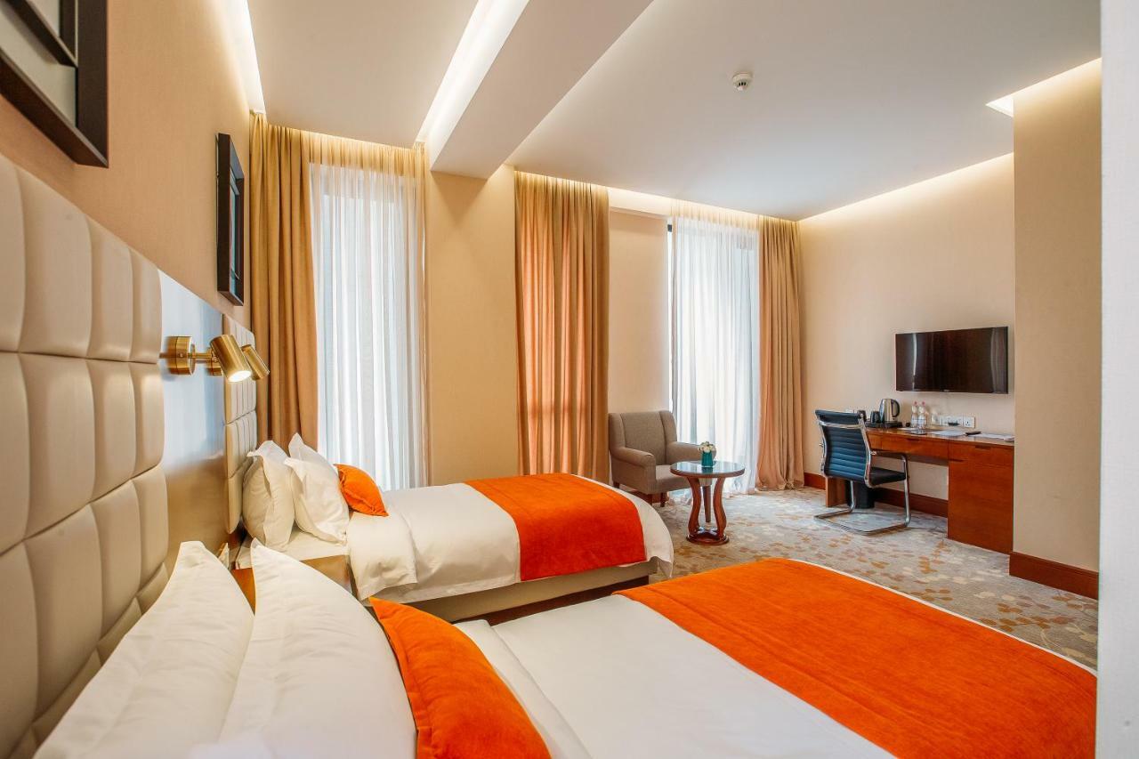 Horizont Hotel ティビリシ エクステリア 写真