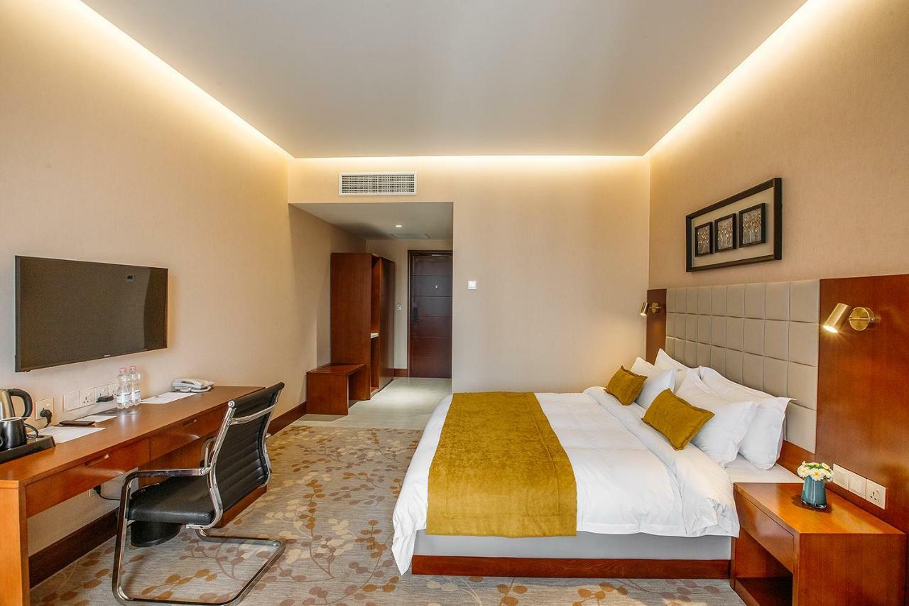 Horizont Hotel ティビリシ エクステリア 写真