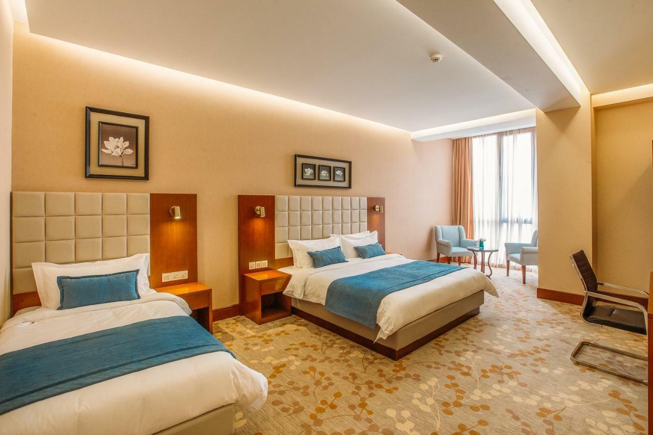 Horizont Hotel ティビリシ エクステリア 写真