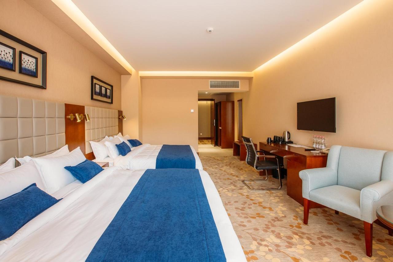 Horizont Hotel ティビリシ エクステリア 写真