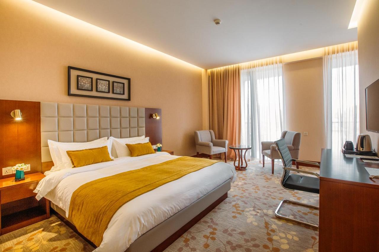 Horizont Hotel ティビリシ エクステリア 写真