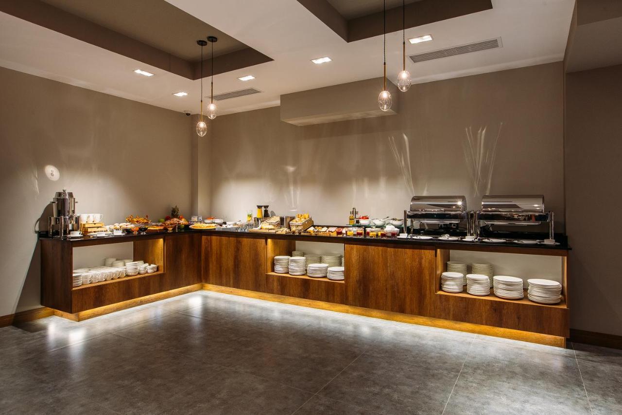 Horizont Hotel ティビリシ エクステリア 写真